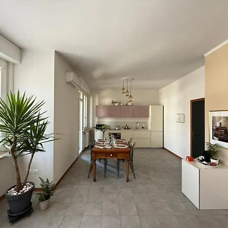 Casa de Férias Casa Yaya Terrace & Design - Centro Mare