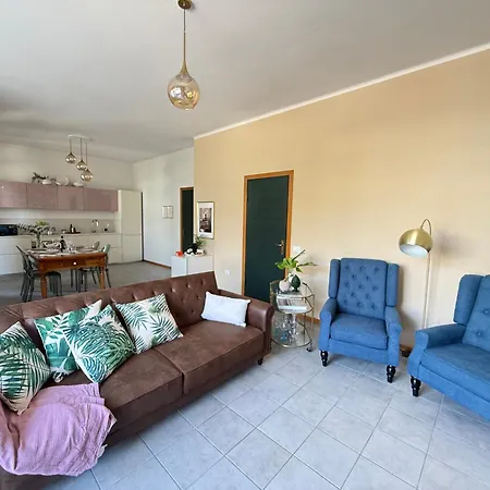 Будинок відпочинку Casa Yaya Terrace & Design - Centro Mare