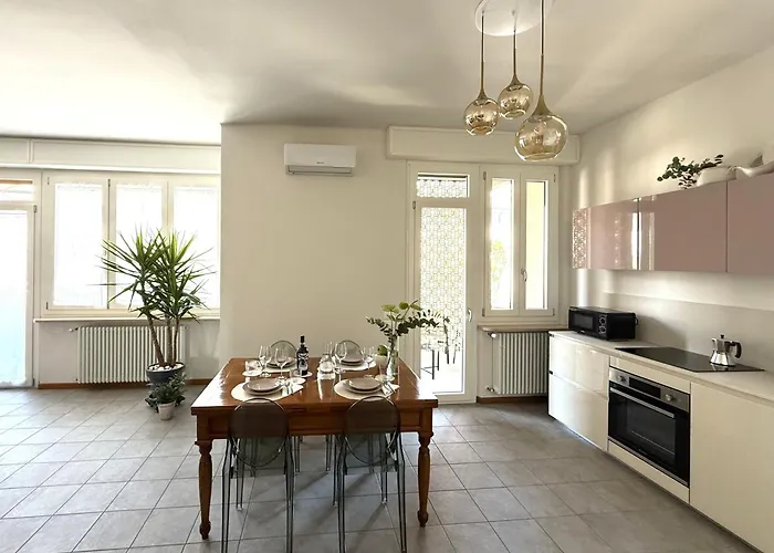 Будинок відпочинку Casa Yaya Terrace & Design - Centro Mare